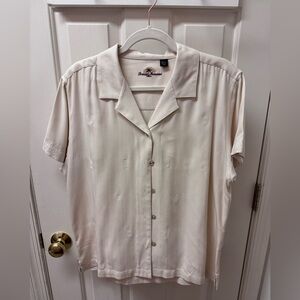 Tommy Bahama Women’s 100% silk Button up shirt